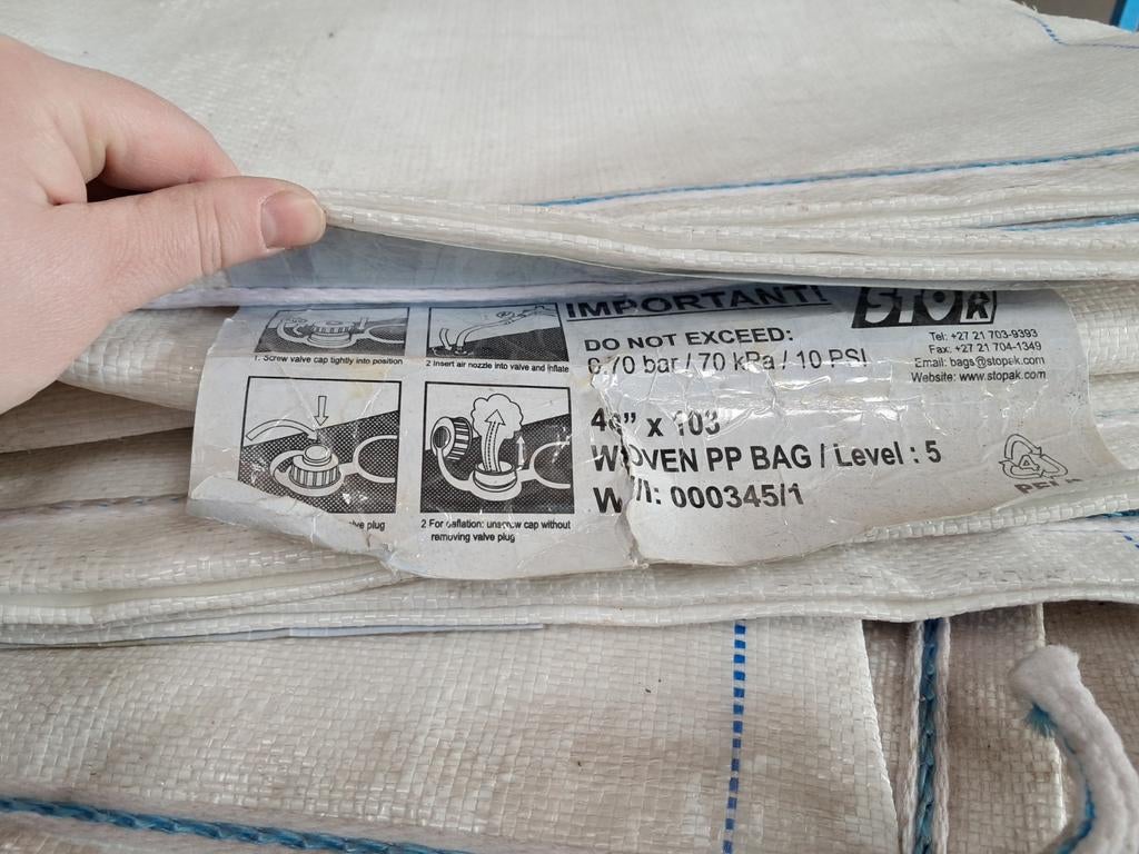 Waterzakken, Ophalen