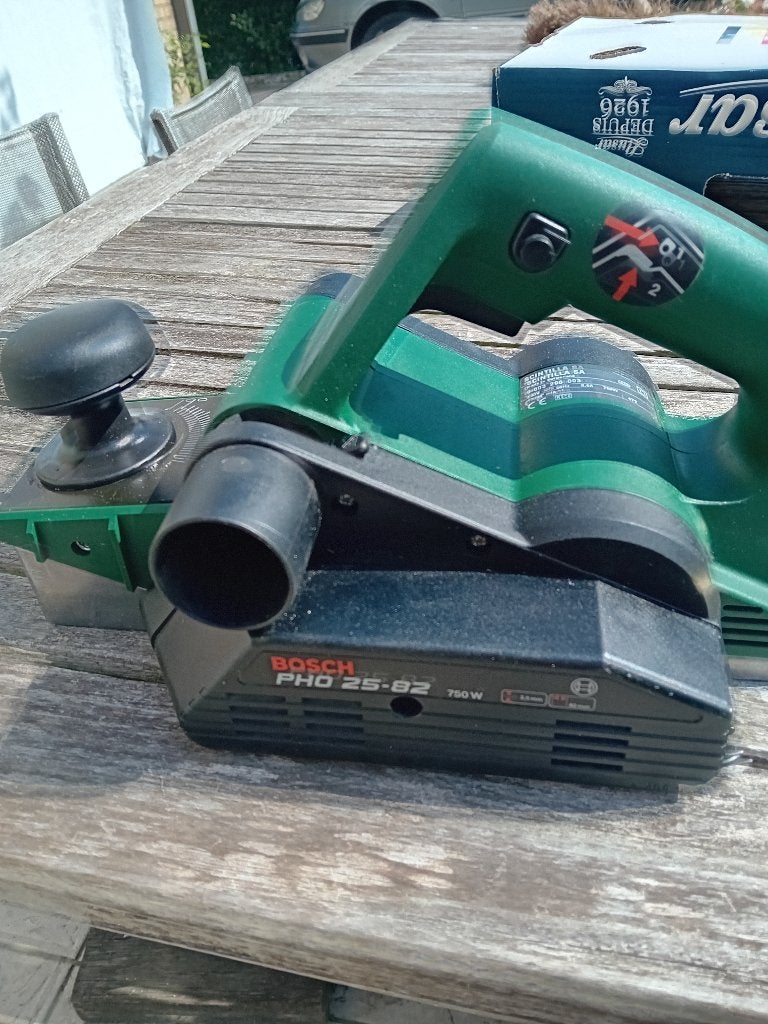 Schaafmachine Bosch PHO 25-82  750W, Doe-het-zelf en Bouw, Schaafmachines, Ophalen of Verzenden, Zo goed als nieuw