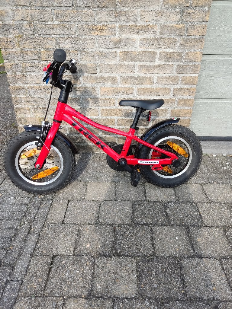 Kinderfiets Trek, Ophalen, Zo goed als nieuw, Trek, Zijwieltjes