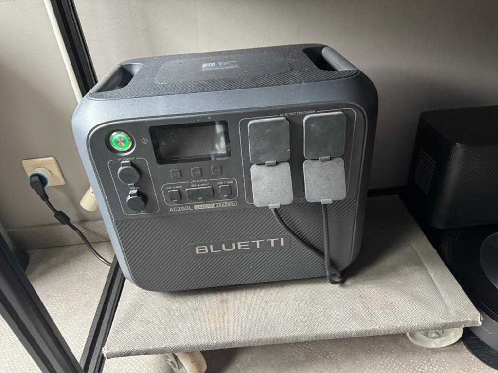 Bluetti AC200L bijna niet gebruikt, Ophalen, Zo goed als nieuw