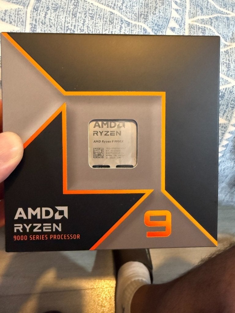 AMD Ryzen 9 9900X, 12 kernen, 24 threads, 5,6 GHz Turbo, Computers en Software, Ophalen of Verzenden, Zo goed als nieuw