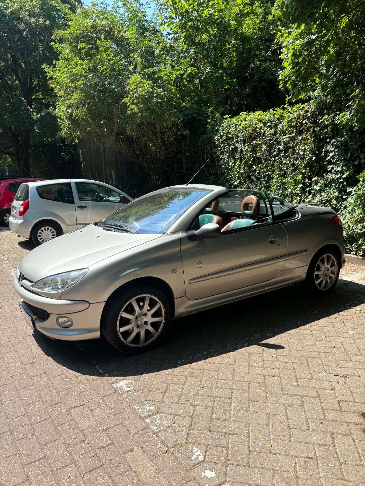 Peugeot 206 1.6i benzine cabrio LEZ OK!, Auto's, Peugeot, Particulier, Te koop, Benzine