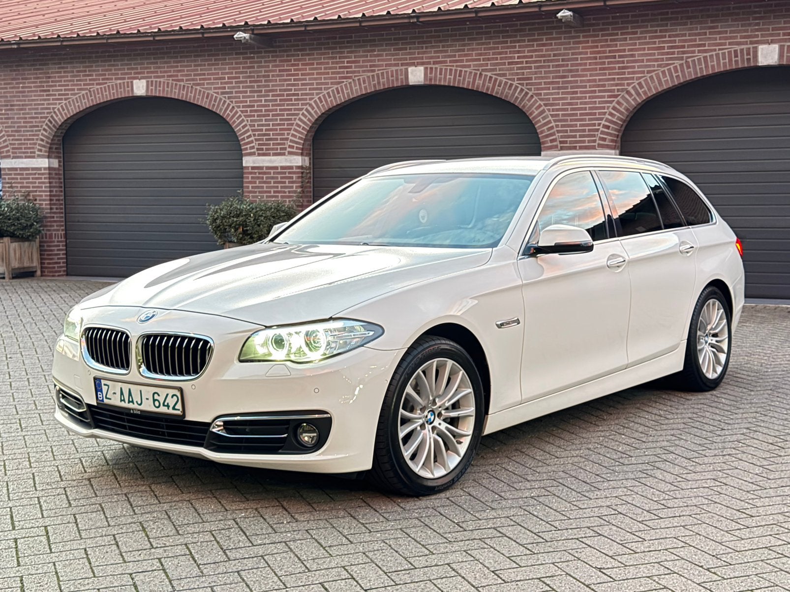 BMW 520D XDRIVE TOURING LUXURY LINE 2.0Cc 2016 190 CV AUTOMA, Autos, Euro 6, Entreprise, Noir, 5 portes