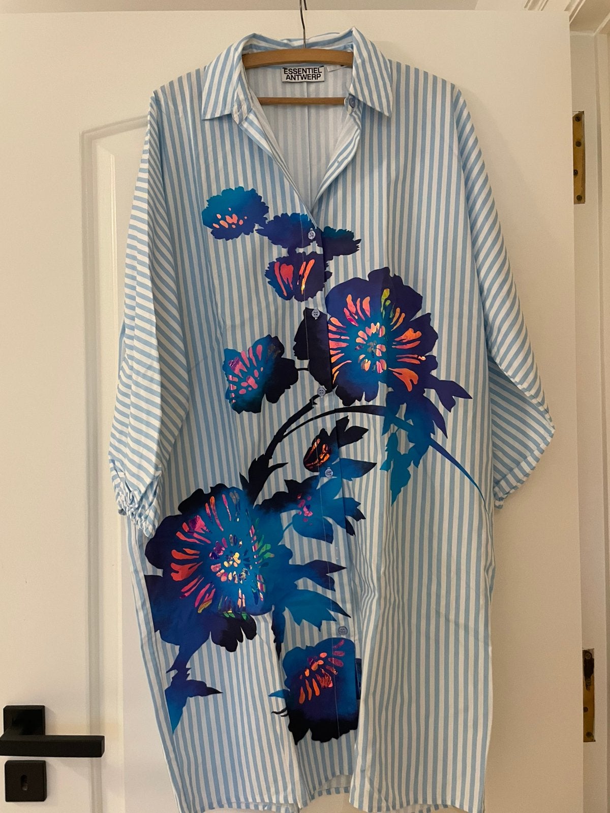 Essentiel nieuwe jurk S lichtblauw, Blauw, Nieuw, Ophalen of Verzenden, Knielengte