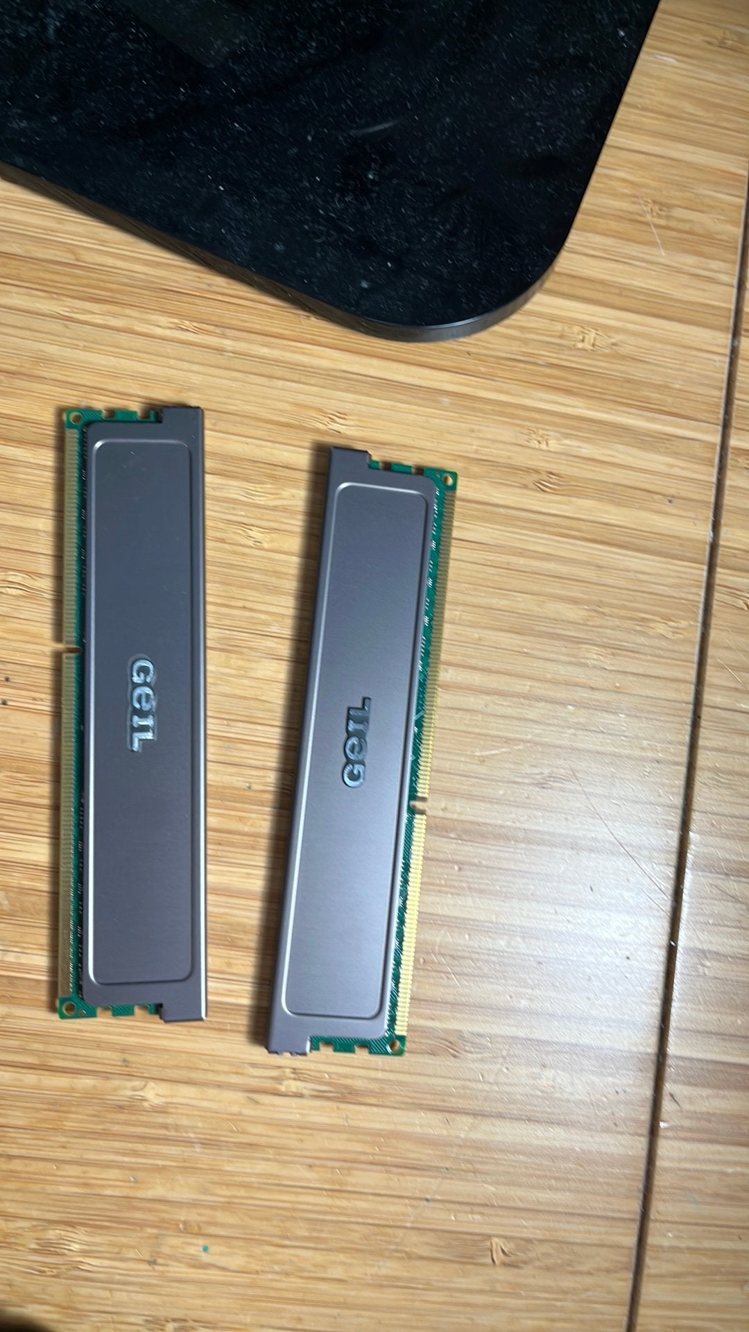 2x 2gb ram, Computers en Software, RAM geheugen, Ophalen, Zo goed als nieuw