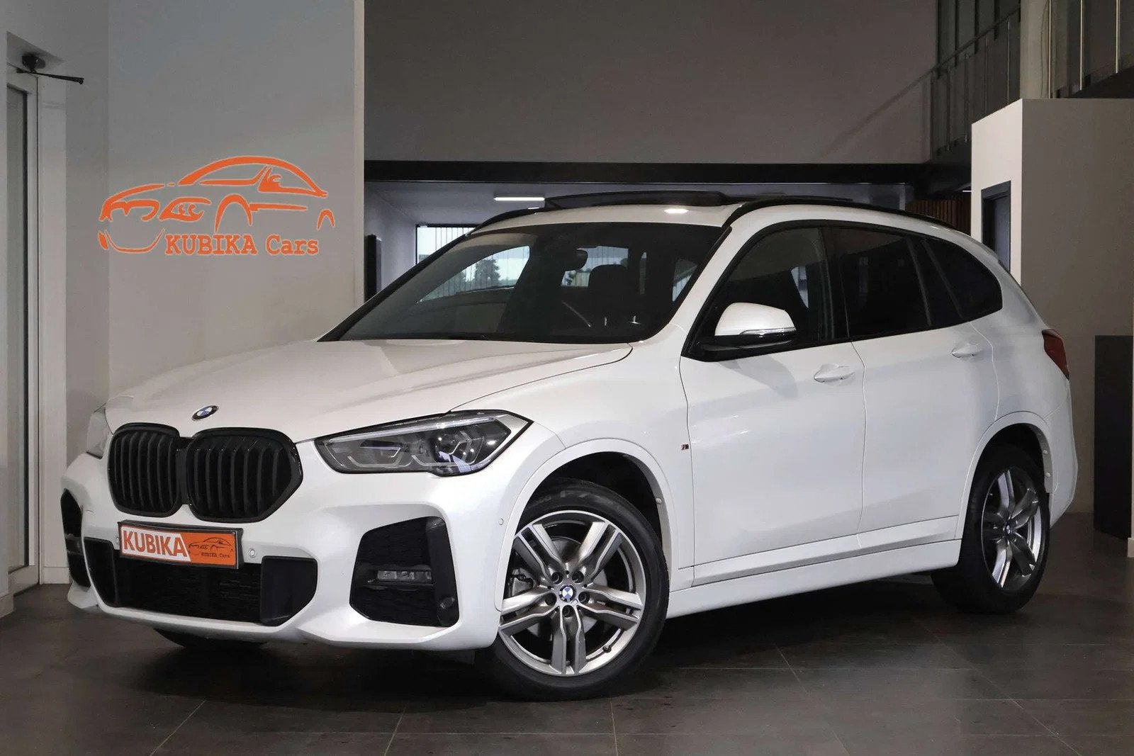 BMW X1 X1 2.0 dA sDrive18 M-Pack Half Leder Garantie*, Auto's, BMW, 118 g/km, 4 cilinders, 136 pk, Wit