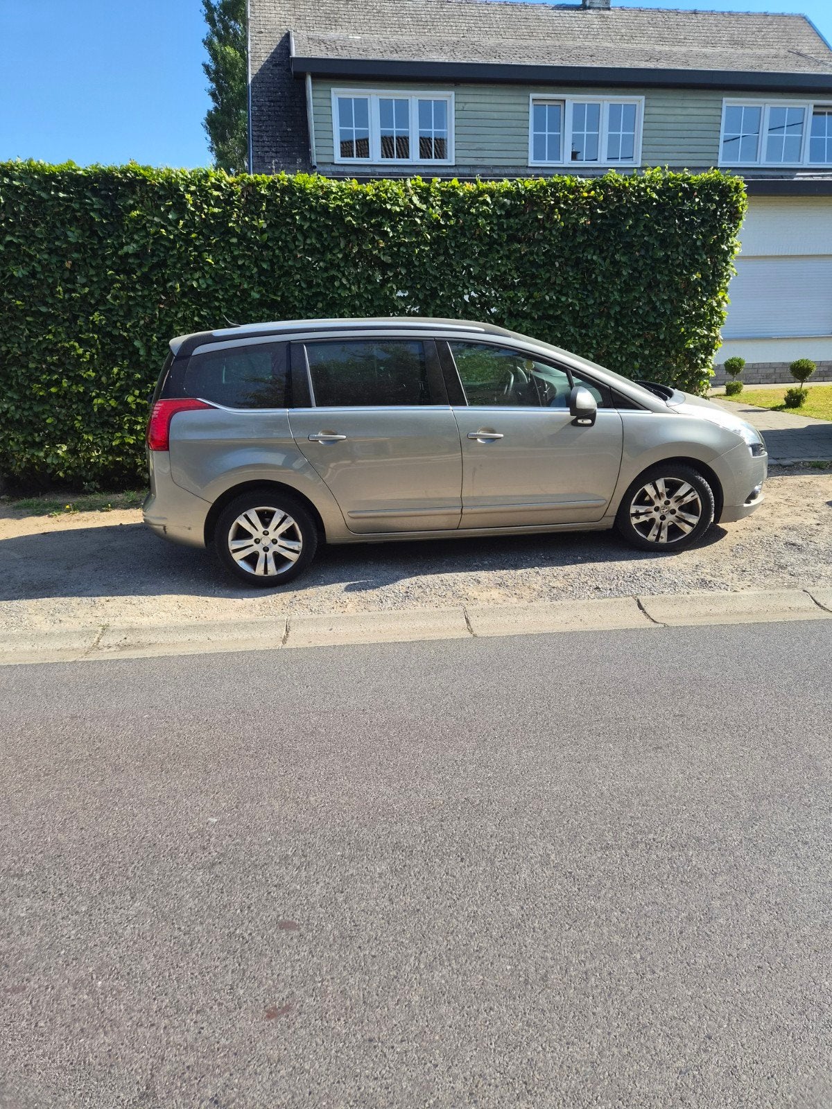 .Peugeot 5008 1.6 HDi Automaat – 2014  (deffect) meeneemprij, Euro 5, Achat, 7 places, Carnet d'entretien