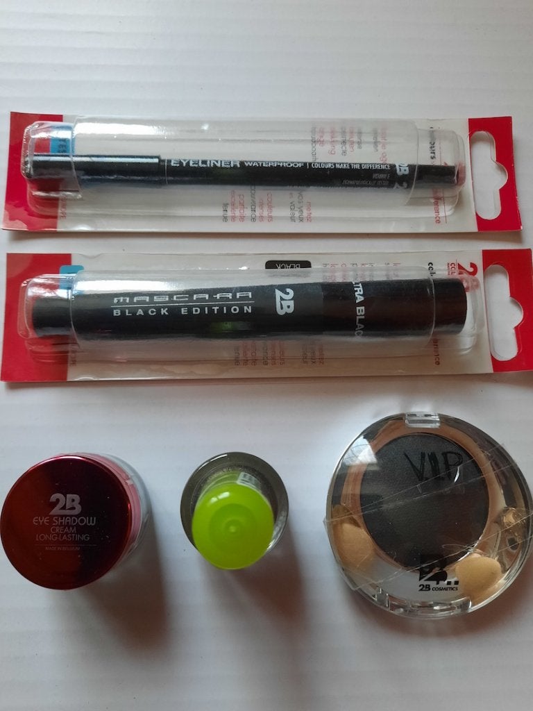 Set oogschaduws - vernis - mascara - eyeliner 2B/zwart, Ogen, Zwart, Nieuw, Ophalen of Verzenden