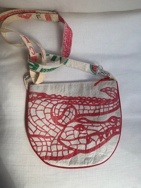Sac à main neuf, en matière recyclée, Enlèvement, Rouge