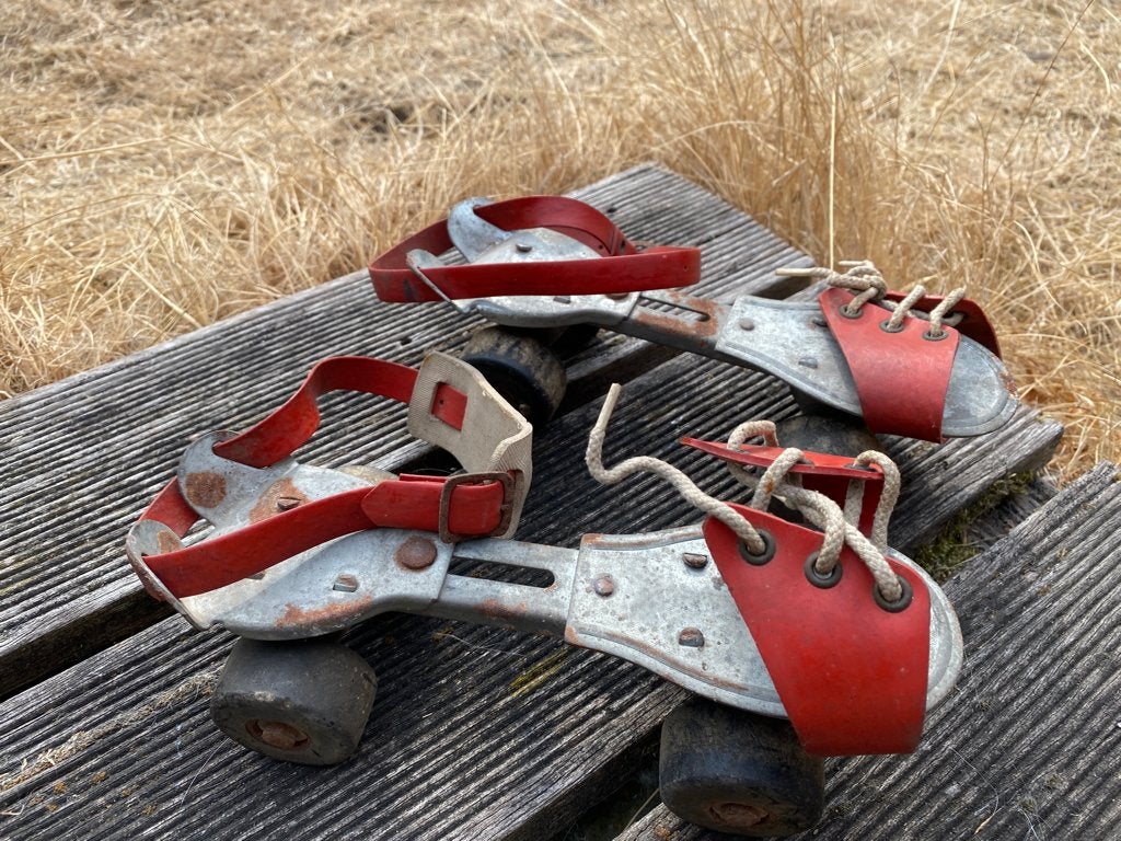 Vintage oude stalen rolschaatsen in goede staat, Verzenden, Verstelbaar, Gebruikt, Dames