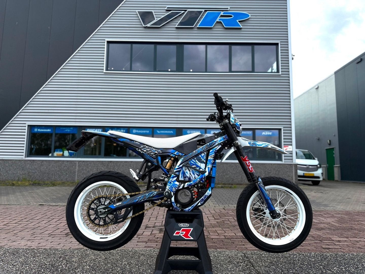 Sur-Ron Supermoto Ultra Bee 60 pk A1 rijbewijs Supermotard, Ktm, Info@ktm.com, Mattighofen. Mattighofen  Mattighofen, AT