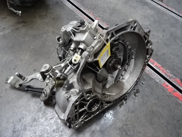 VERSNELLINGSBAK SCHAKEL Opel Corsa C (F08 / 68) (F17), Gebruikt, Opel, Opel Automobile GmbH, Kontakt-opel@opel.com