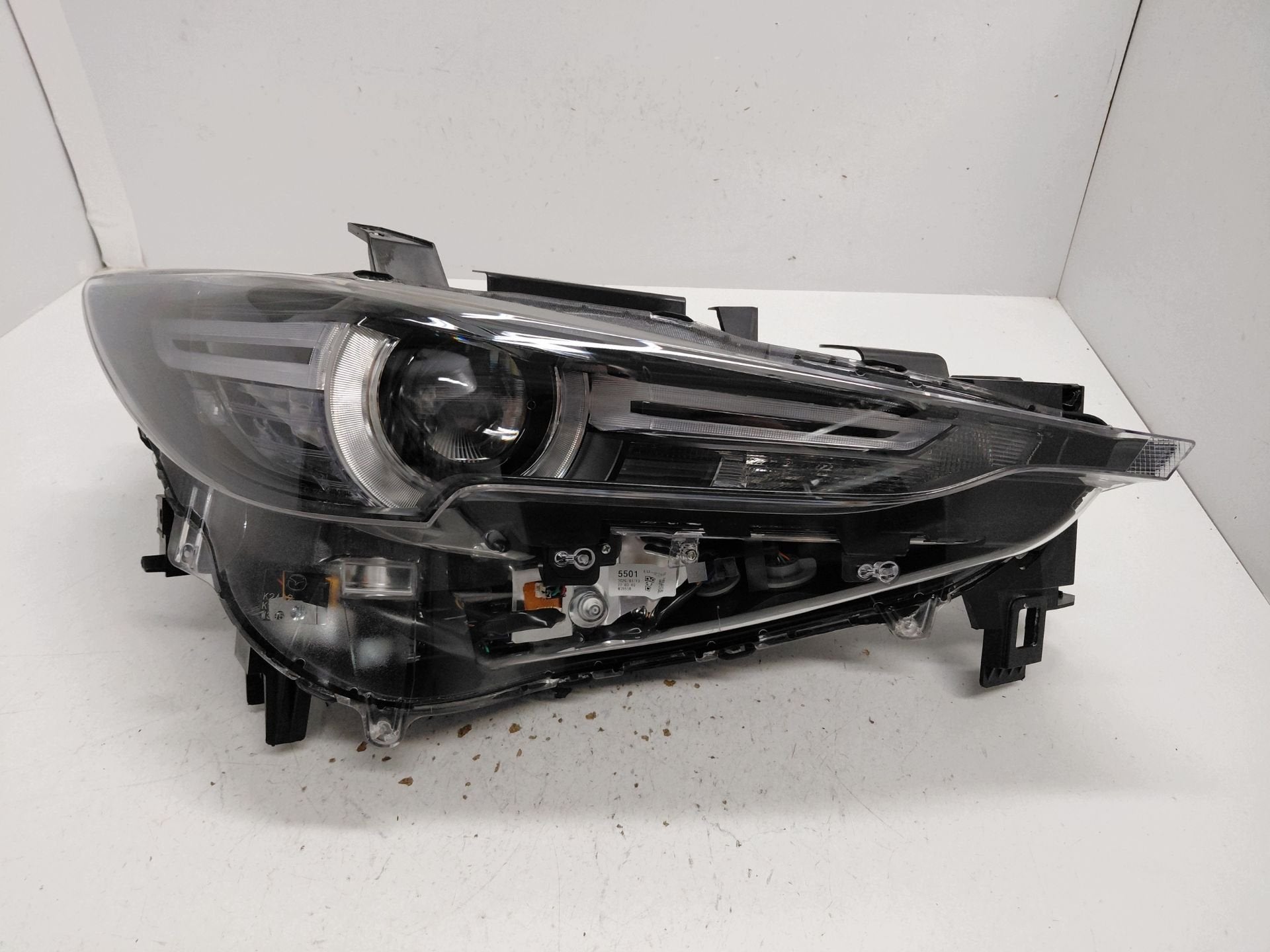 Phare droit Mazda CX5 II KB8N51030K, Autos : Pièces & Accessoires, Shinchi, Fuchu-Cho 3-1
730-8670  Hiroshima, Mazda Motor Corporation