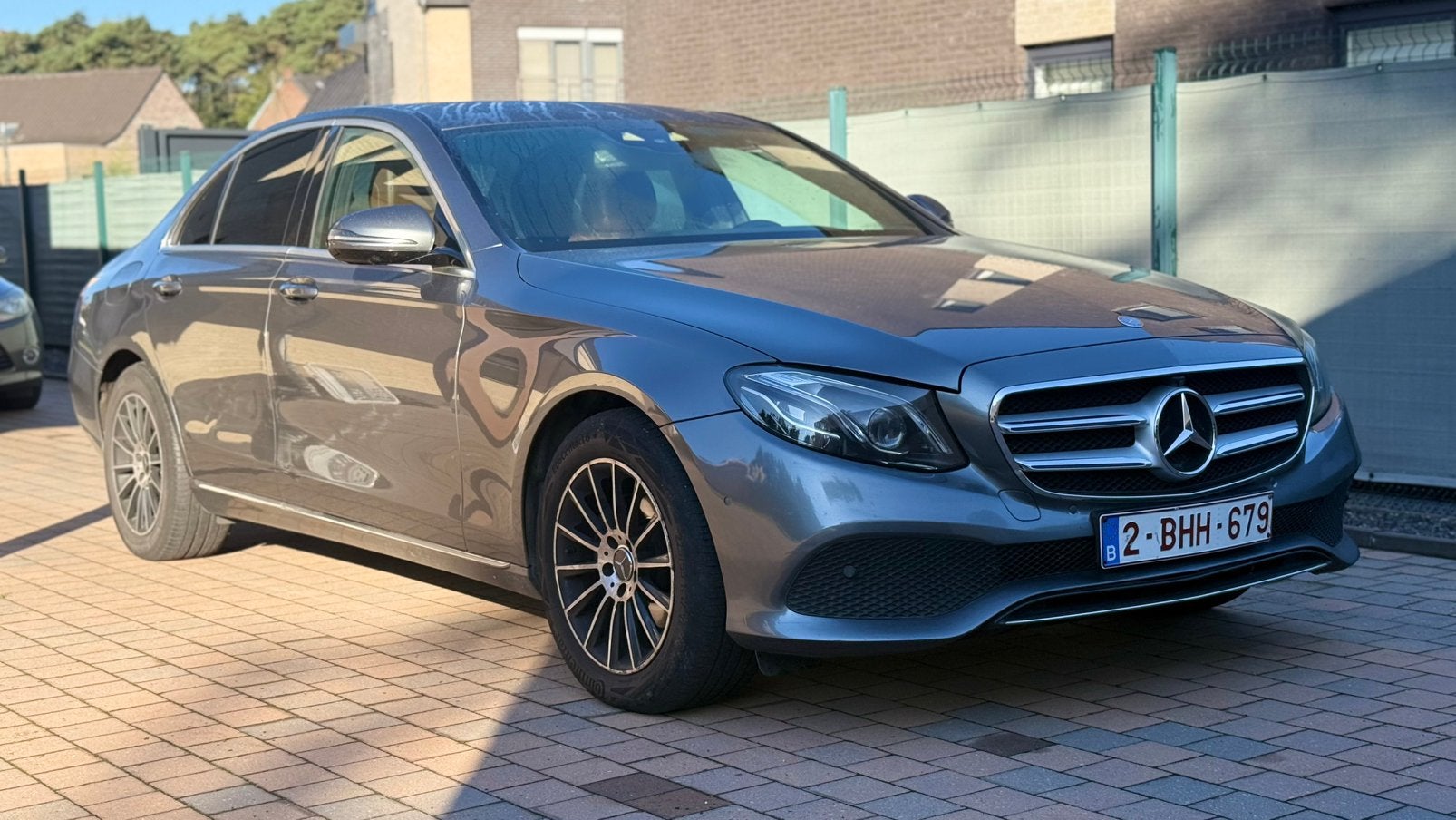 MERCEDES-BENZ E220 - DIESEL -2016 - 230 000 KM - AUTOMATIQUE, Autos, Cuir, Argent ou Gris, Achat, 143 kW