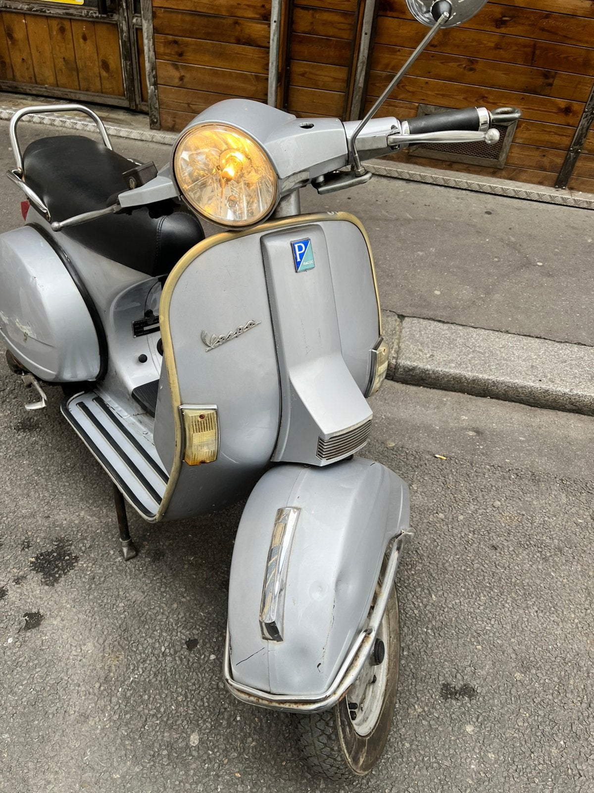 Vespa PX 125 faible kilometrage aucun frais a prevoir, Ophalen, Gebruikt