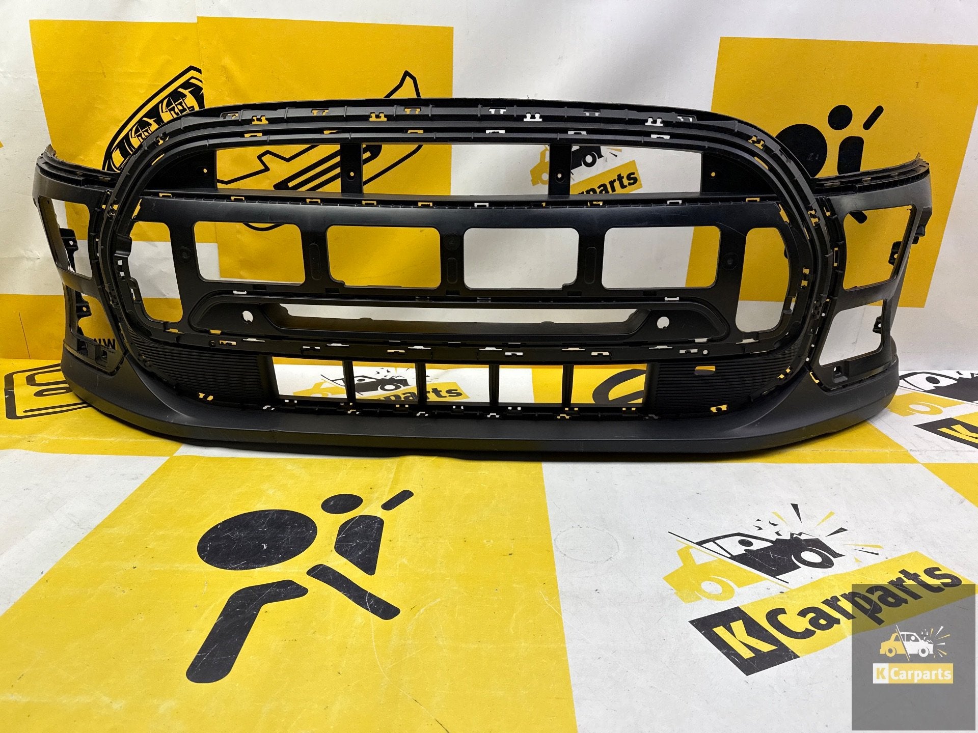 Voorbumper mini Cooper S f55 F56 114129-109450543, Gebruikt, Voor, Customer.service@mini.co.uk, Mini