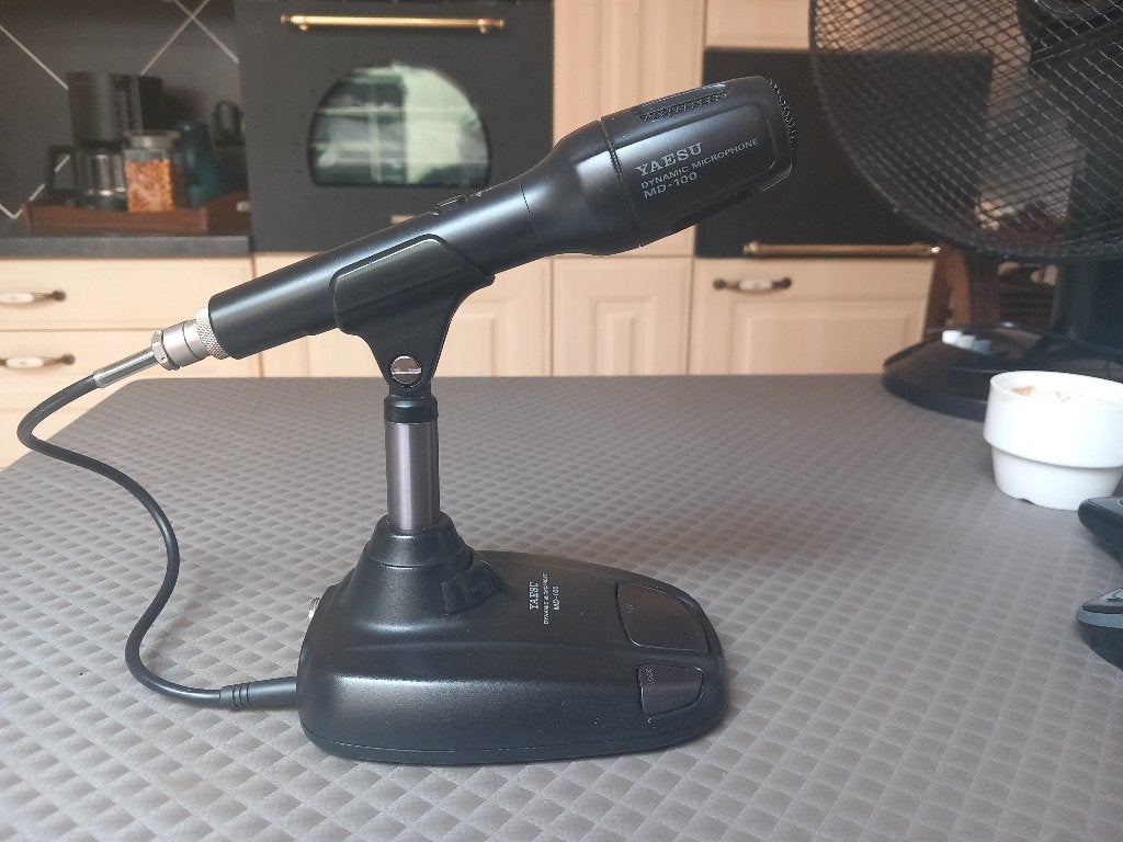 yaesu md 100, Télécoms, Émetteurs & Récepteurs, Enlèvement ou Envoi, Comme neuf, Émetteur et Récepteur