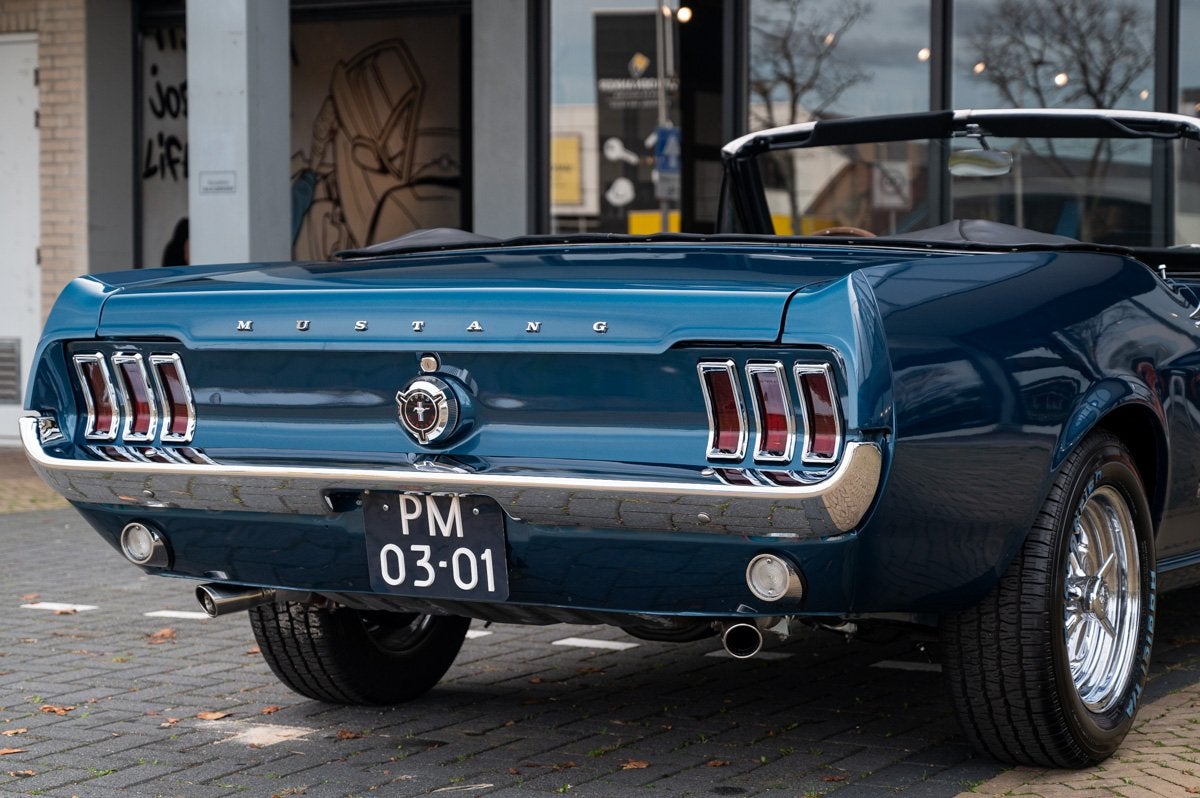 Ford Mustang 4.7 Convertible (bj 1967, automaat), Auto's, Automaat, Gebruikt, 8 cilinders, Cabriolet