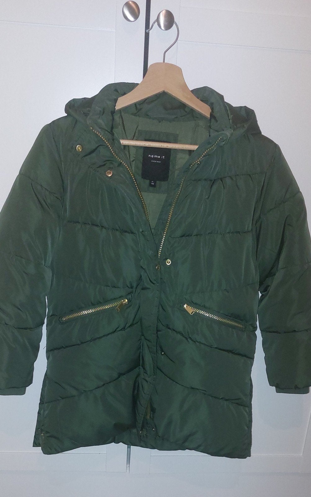 Veste d'hiver/veste verte rembourrée NAME IT taille 128, Enfants & Bébés, Utilisé, NAME IT, Enlèvement, Fille