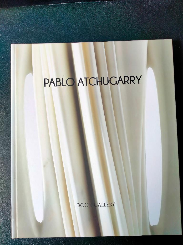 Pablo Atchugarry - Boon Gallery, Boon Gallery, Beeldhouwkunst, Ophalen of Verzenden, Zo goed als nieuw