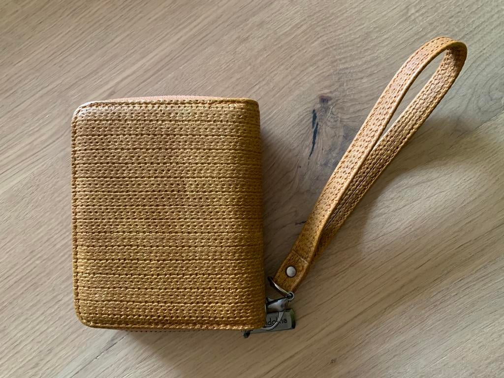 Portefeuille avec bandoulière, Bijoux, Sacs & Beauté, Porte-monnaie & Portefeuilles, Enlèvement ou Envoi, Neuf, Autres couleurs