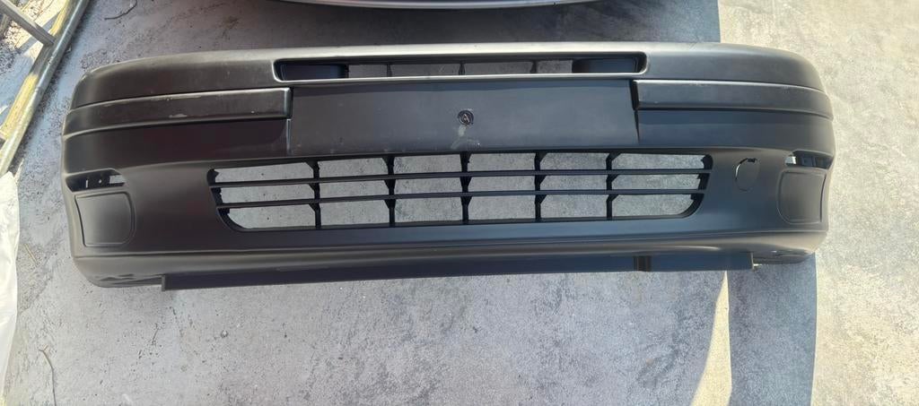 Pare choc avat fiat punto 176 td gt elx sx, Autos : Pièces & Accessoires, Enlèvement, Avant, Fiat