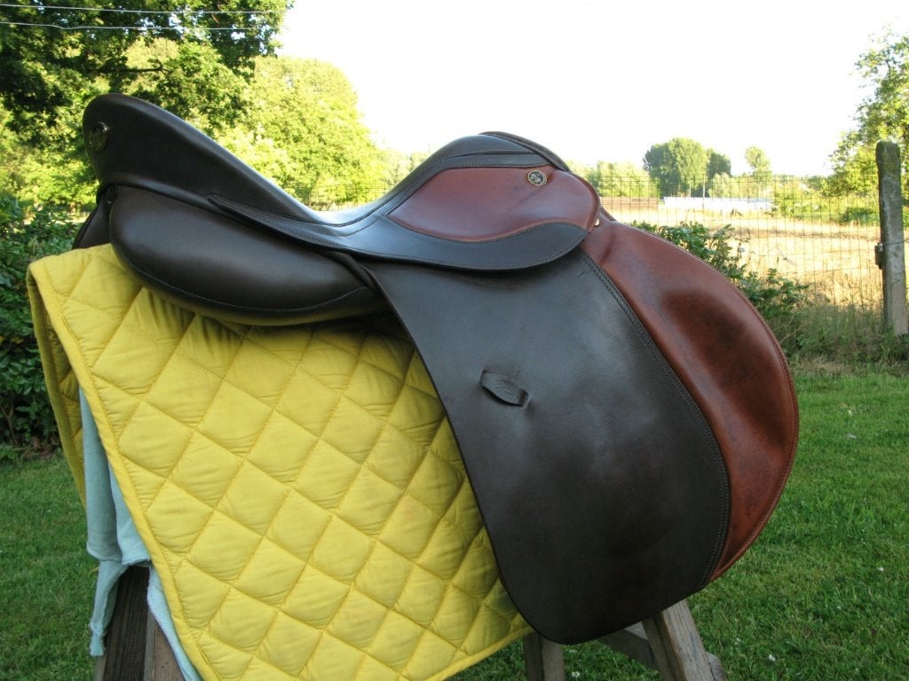 PAARD veelzijdig,spring zadel ALS NIEUW. en CWDspringzadel, Enlèvement ou Envoi, Dressage, Réglable, BR