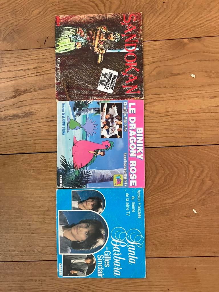 45 tours lot de 3, Livres, Journaux & Revues, Enlèvement ou Envoi, Comme neuf