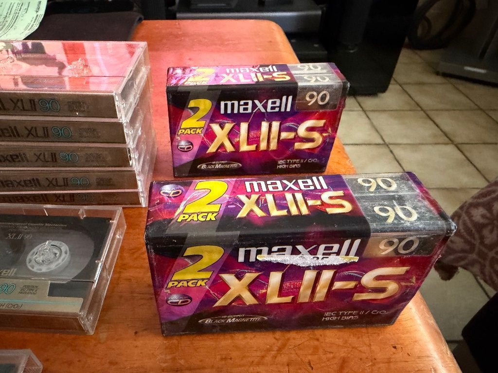 Maxell XLII-S, Ophalen, Zo goed als nieuw, 2 t/m 25 bandjes, Voorbespeeld