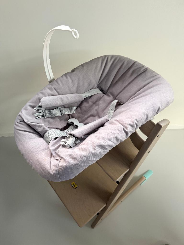 Stokke Tripp Trapp 2gen newborn set with toy hanger, Kinderen en Baby's, Ophalen, Zo goed als nieuw, Meegroeistoel