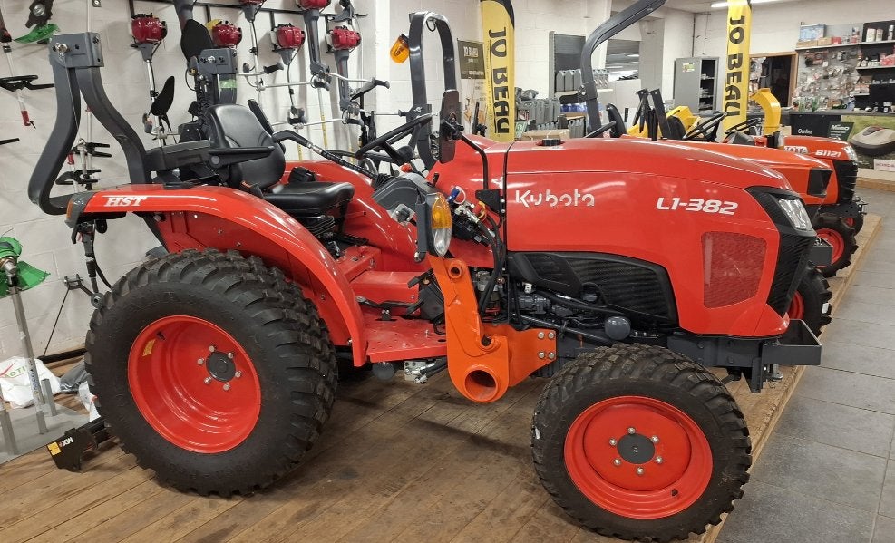 Tracteur Kubota 38cv avec chargeur prêt à travailler, Articles professionnels, Agriculture | Tracteurs, Enlèvement ou Envoi, Neuf