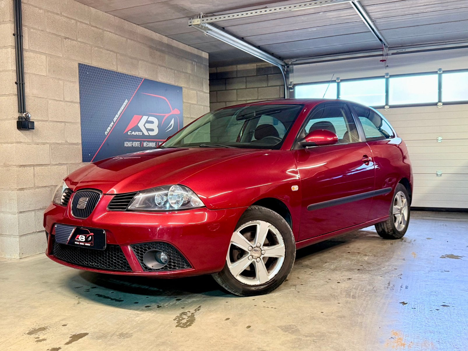 Seat Ibiza 6L • 155.000 Kms • 1.2L Essence • 2007, Autos, Rouge, Entreprise, Boîte manuelle, 5 places