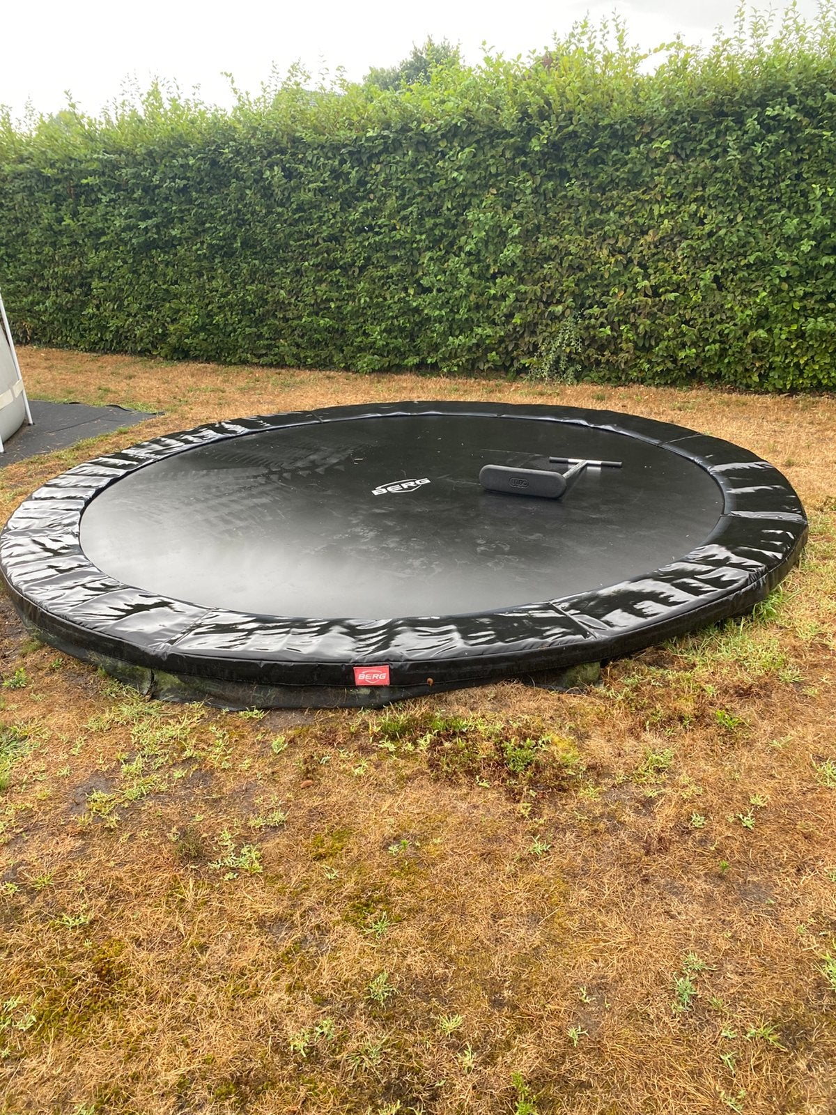 Berg grondtrampoline, Kinderen en Baby's, Speelgoed | Buiten | Trampolines, Ophalen, Gebruikt