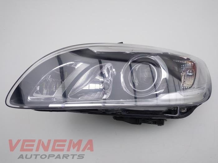 Phare gauche d'un Volvo V60, -, 3 mois de garantie, -, -