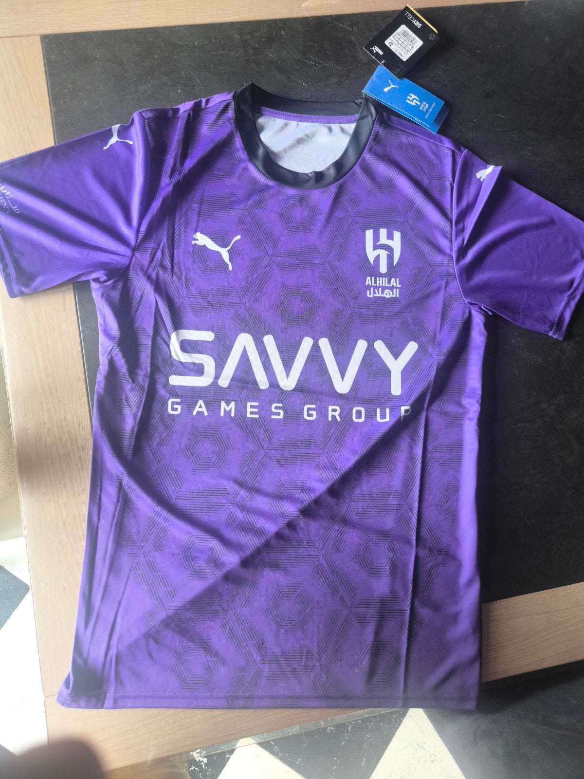 Troisième maillot Al Hilal 2024-2025., Sports & Fitness, Football, Taille S, Enlèvement, Neuf, Maillot