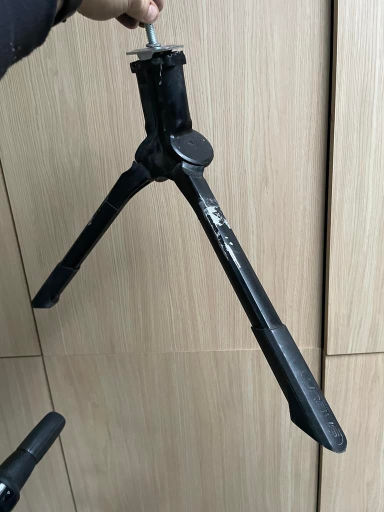 Middenstandaard fiets (E-bike), Fietsen en Brommers, Ophalen, Zo goed als nieuw
