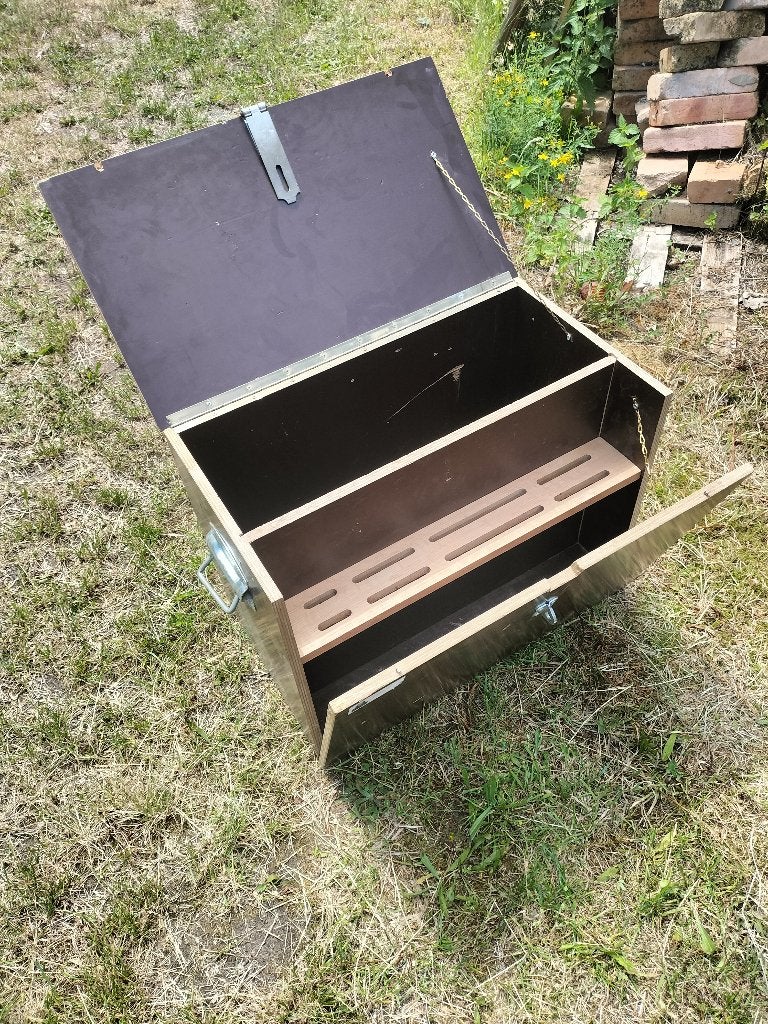 gereedschapskist. zijslot voor houtbeitels of schroevendraai, Doe-het-zelf en Bouw, Ophalen, Zo goed als nieuw