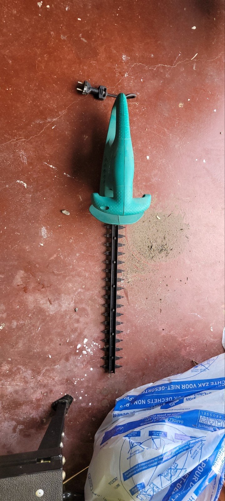 taille haie Bosch AHS 45-16, Jardin & Terrasse, Enlèvement