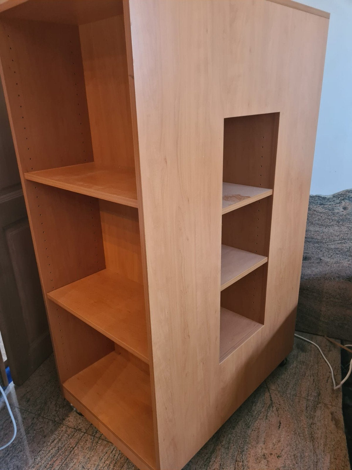 Room divider, Ophalen
