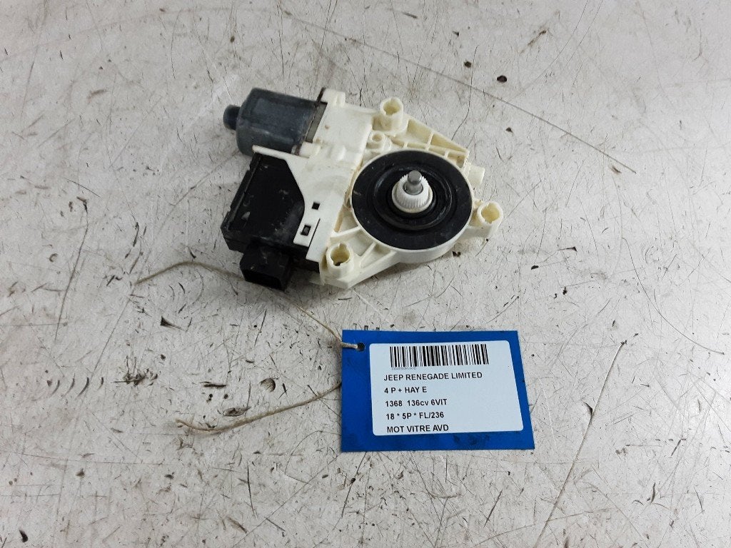 MOTEUR LEVE VITRE ELECTRIQUE AVANT DROIT Jeep Renegade (BU), Jeep, Mevr. I. Hauben, Utilisé, Avant