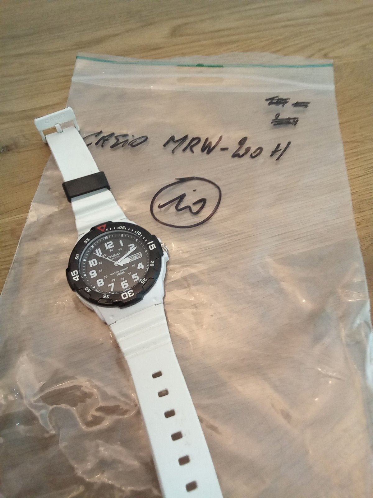 Casio MRW-200H Sport/Duikershorloge - Wit (WYSIWYG), Handtassen en Accessoires, Horloges | Heren, Ophalen of Verzenden, Casio