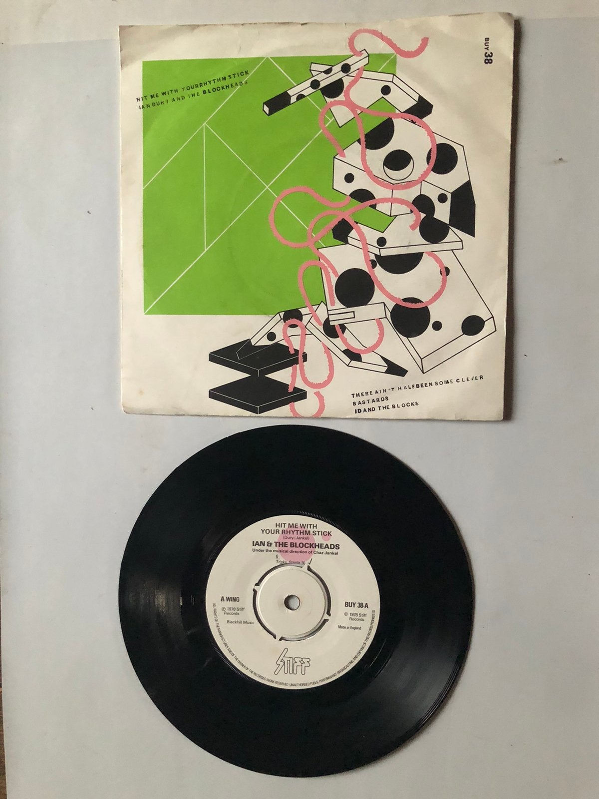 Ian Dury : Hit Me (1978 ; Royaume-Uni), Envoi, Comme neuf