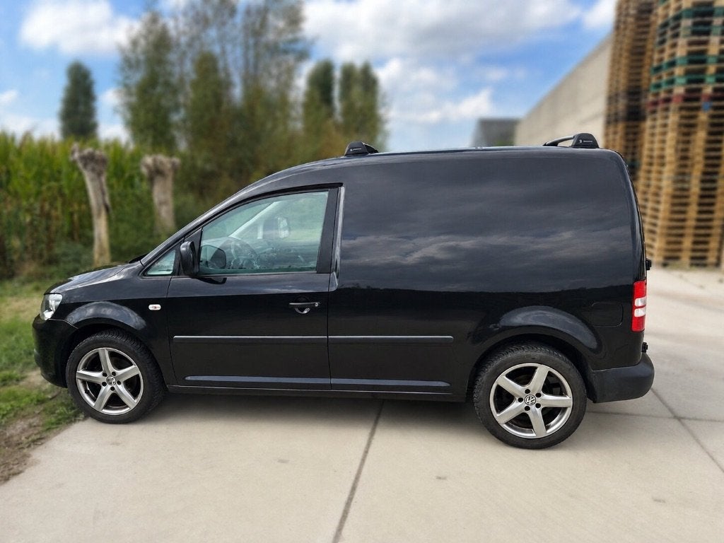 VW Caddy - 1.6Tdi - 2011, 1473 kg, Euro 5, Stof, Zwart