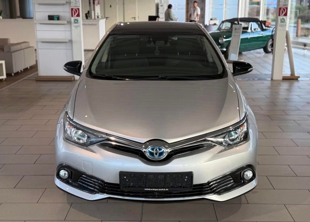 Toyota Auris Hybrid 2016 Design Edition 1.8L VVTi PANORAMA, Autos, Toyota, Cuir, Achat, Automatique, Particulier
