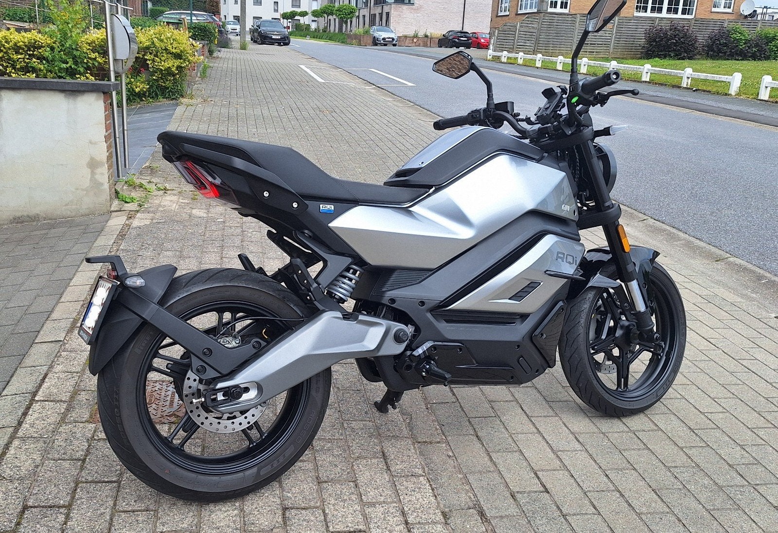NIU RQI Sport - moto électrique - Permis de conduire B ou A1, Niu, Occasion, Jusqu'à 11 kW, Permis Moto A1 minimum