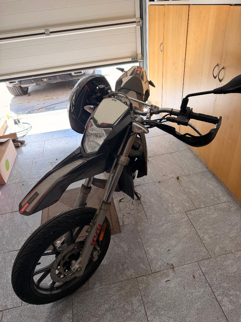 Aprilia SX50 2015, Fietsen en Brommers, Scooters | Aprilia, Ophalen, Gebruikt, Overige modellen, Klasse B (45 km/u)