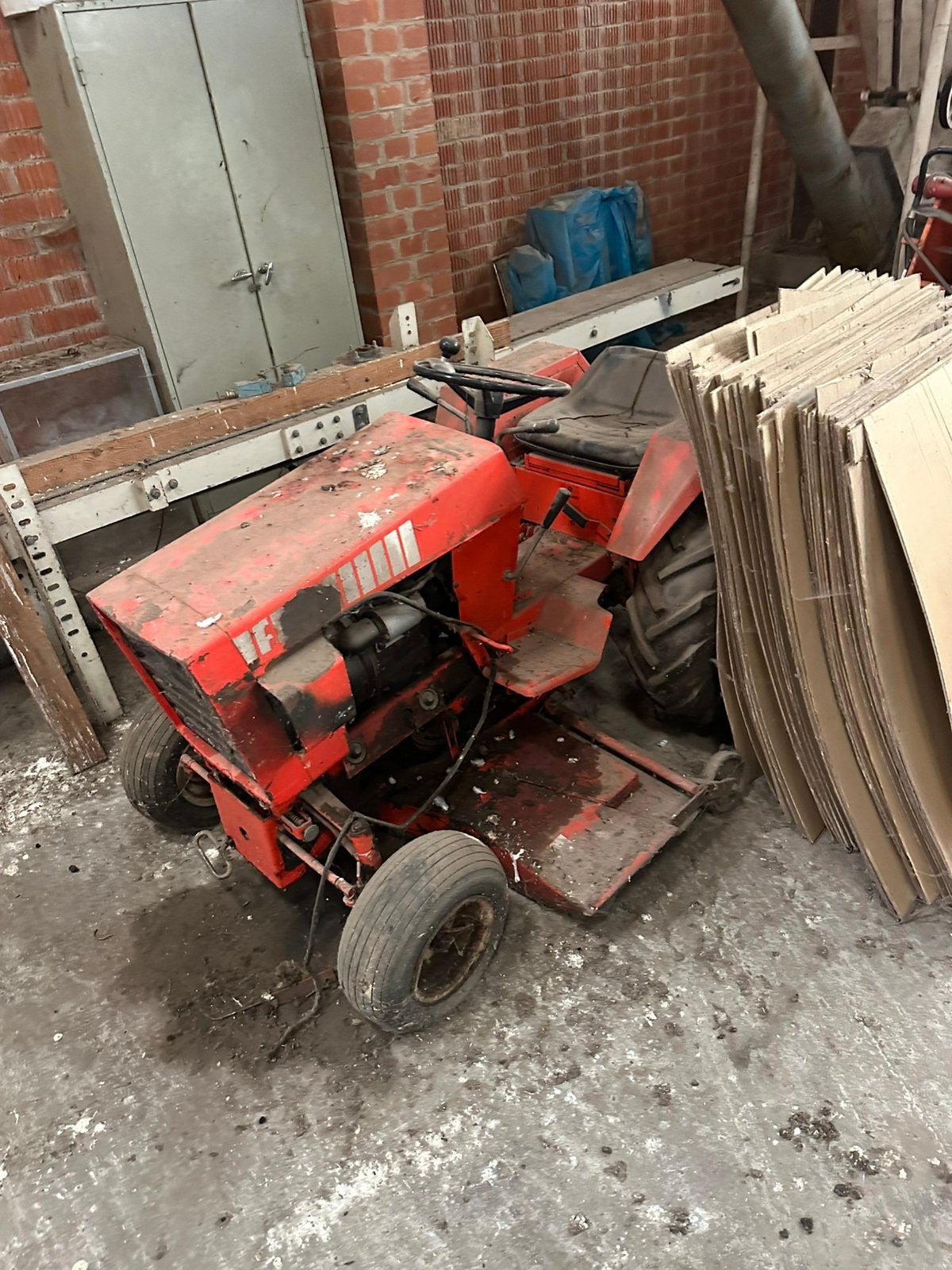 Case grasmaaier werkt niet meer, Tuin en Terras, Grasmaaiers, Ophalen