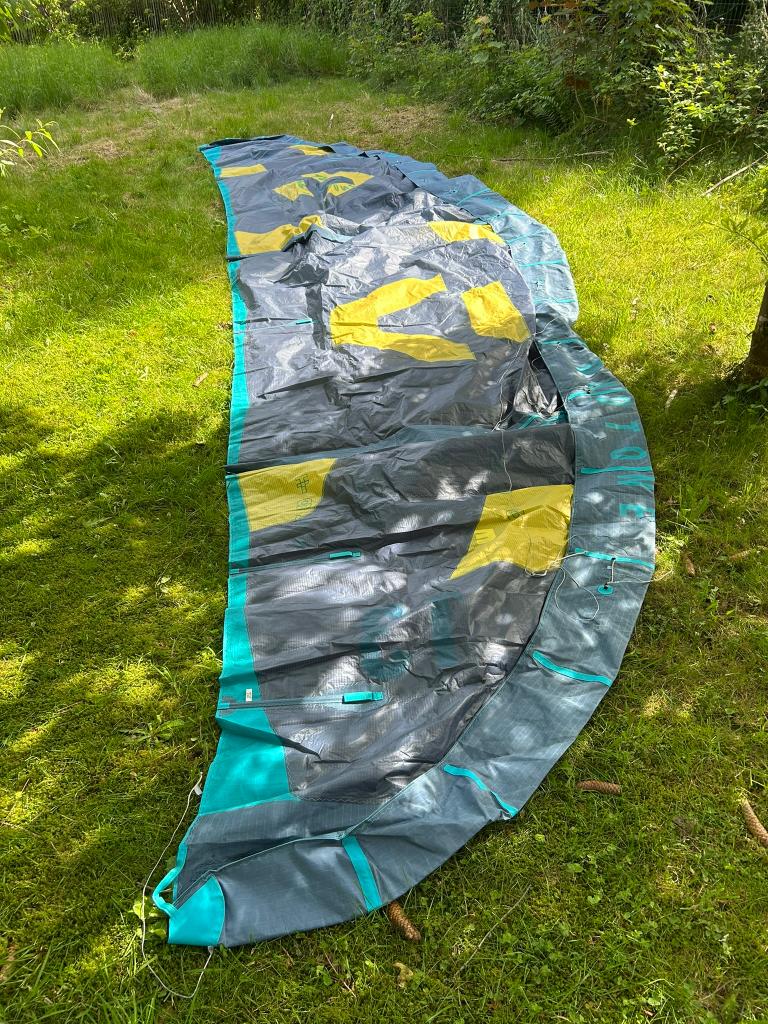 Super occasie twee recente Duotone NEO10m en EVO13m Kites, Watersport en Boten, Ophalen, Gebruikt, Kitesurf-set, 13 m²