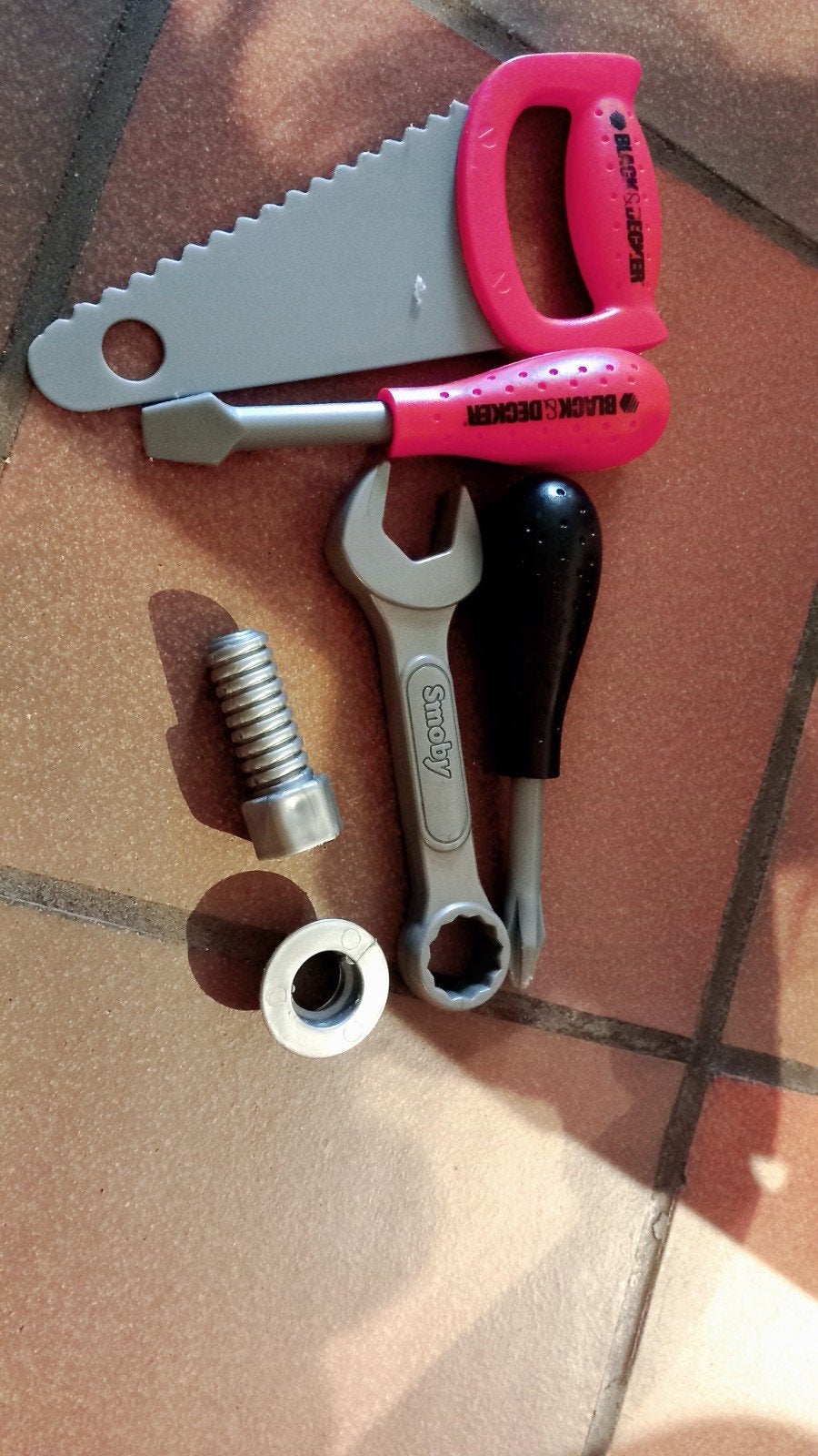 Speelgoed gereedschap, Ophalen