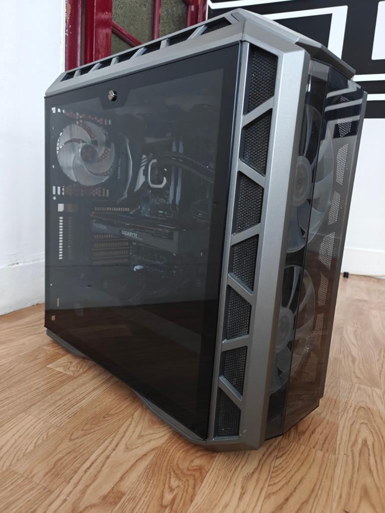 High-End Gaming PC | RX 6700 XT 12GB | i7-8700K | 32GB, Computers en Software, Computerbehuizingen, Ophalen of Verzenden, Zo goed als nieuw